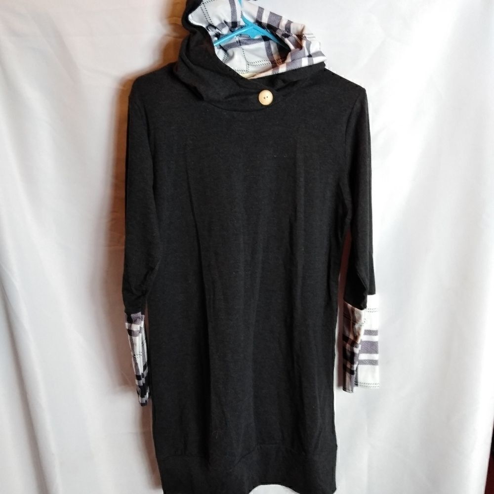Yingkis hooded sweatshirt